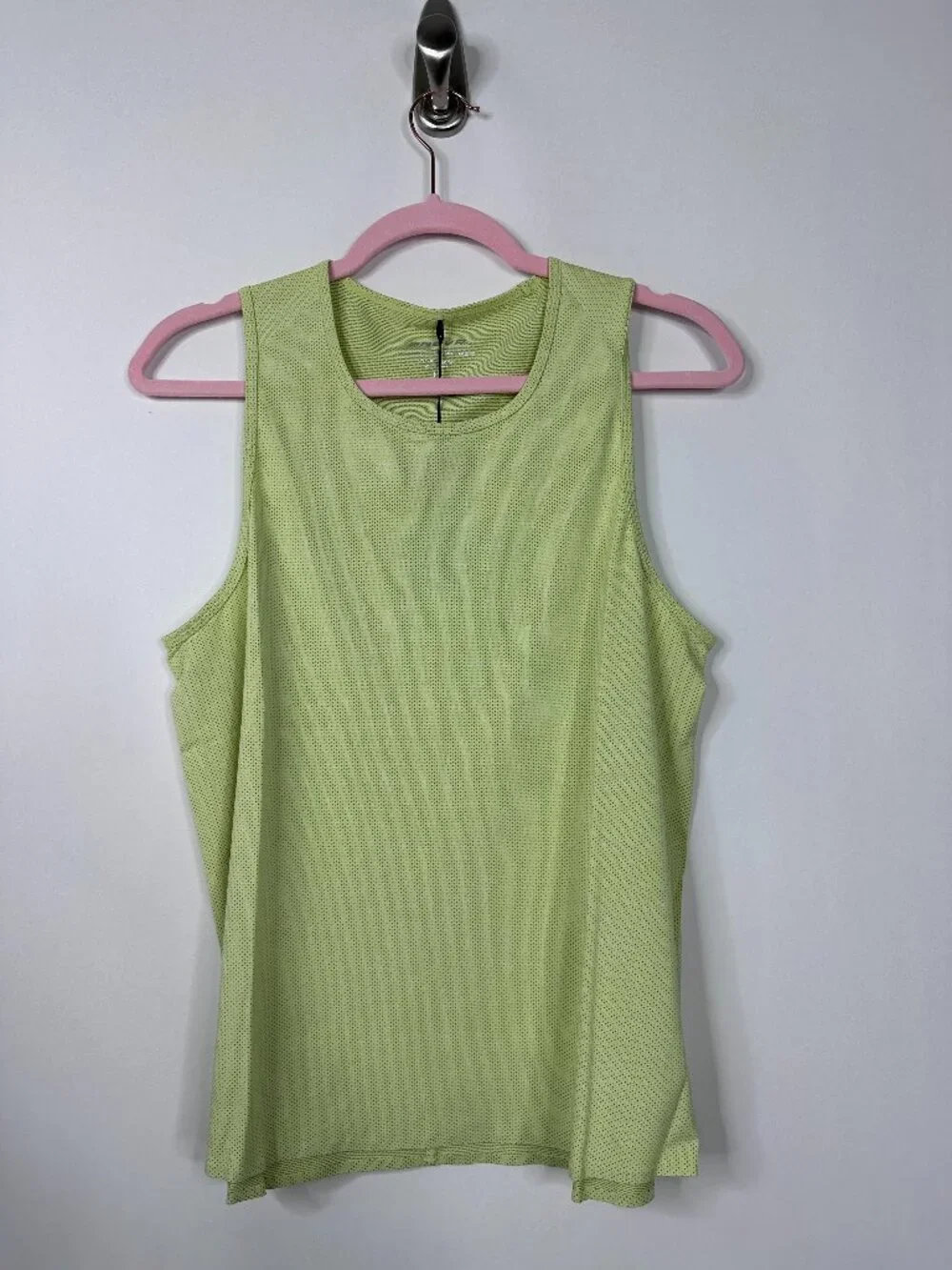 NWT Endeavor Athletic SmartTech Tank Top Daquiri M Cooling Performance Workout